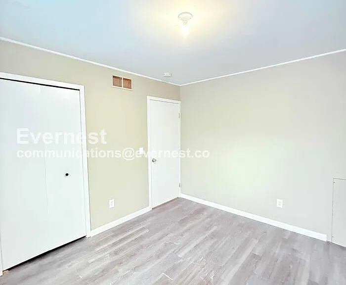 23569 Stewart Ave — Photo 11