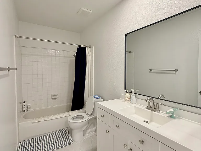 2450 E Del Mar Blvd #36 — Photo 13