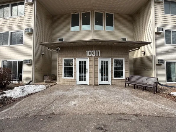 10311 Cedar Lake Rd APT 111, Minnetonka, MN 55305