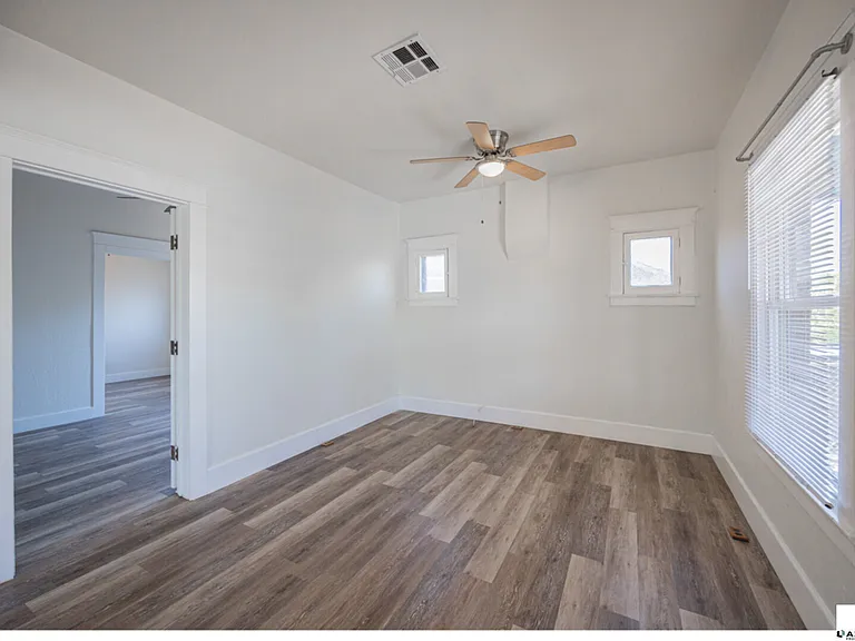 831 N 10th St — Photo 5