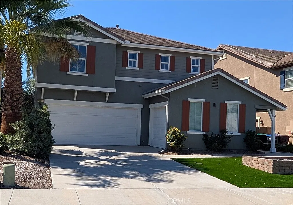 4 bed, 2822 sqft, $4,000 — Photo 1