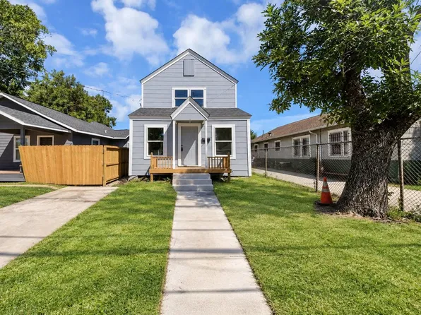 7025 Canal St, Houston, TX 77011