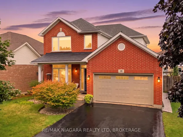 15 Cozocar Cres, Saint Catharines, ON L2S 3Y5