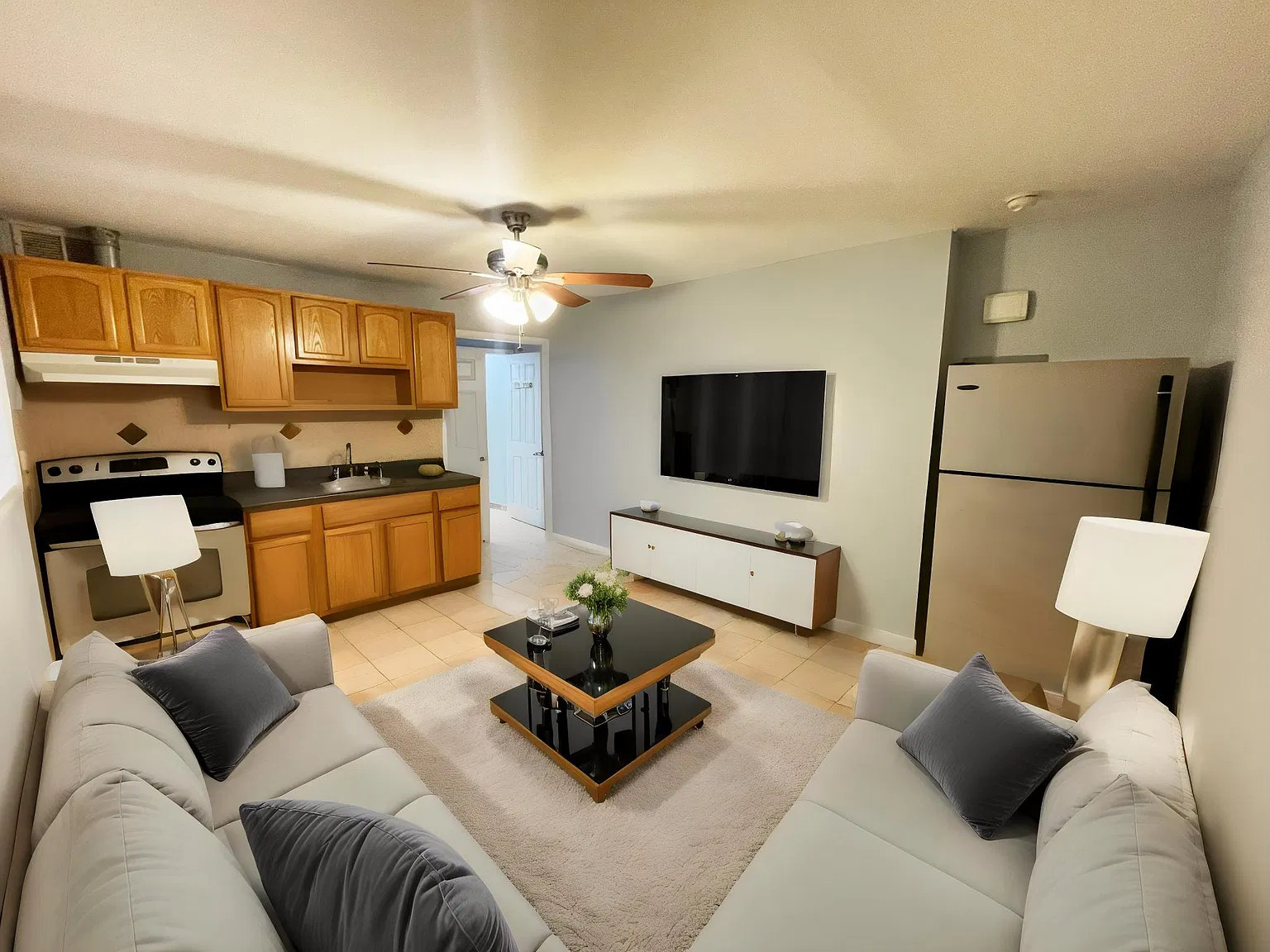 1 bed, 940 sqft, $990 — Photo 2