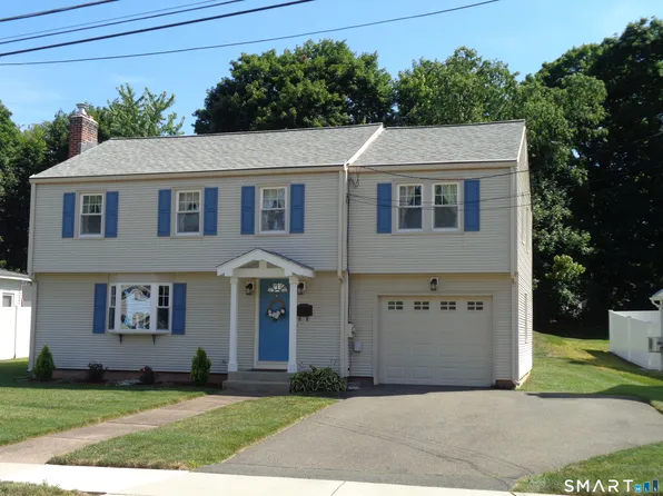 22 Scarborough Road, Manchester, CT 06040