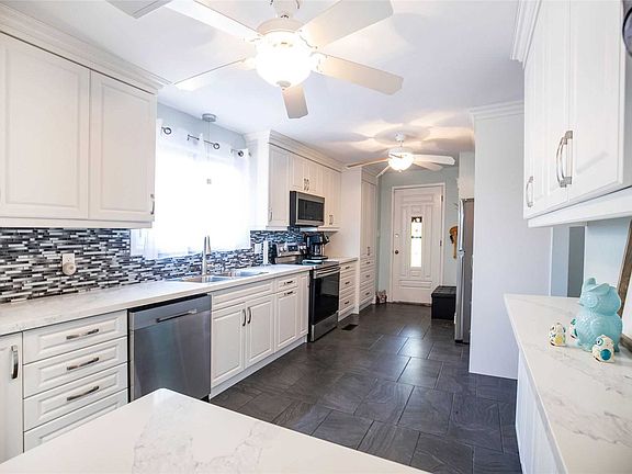4th image of 517 Ortono Ave