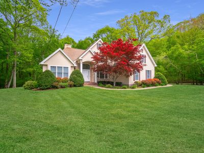 42 North Woods Road, Hamden, CT, 06518