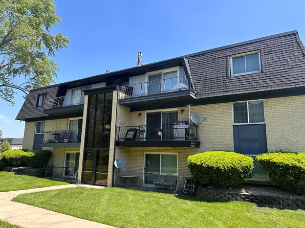 11132 S 84th Ave APT 3A, Palos Hills, IL 60465