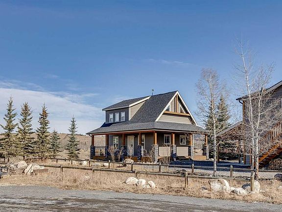 2nd image of 240 Cottageclub Cres