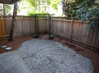 725 9th Ave S APT 104, Kirkland, WA 98033