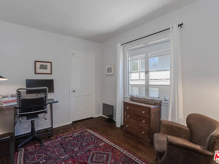 10959 Strathmore Dr — Photo 21