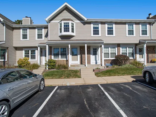 8030 Wimbledon Dr, Portage, MI 49024
