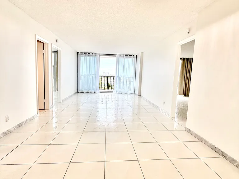 531 N Ocean Blvd #805 — Photo 6