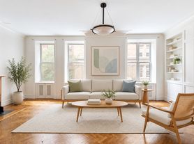 129 E 17th St, New York, NY