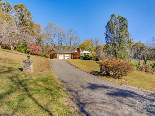 2112 Wendwood Dr, Lenoir, NC 28645