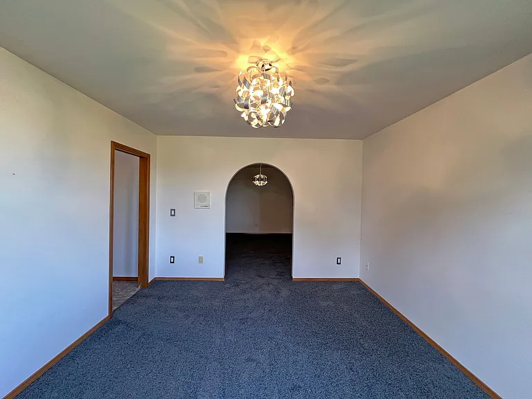 7512 Leif Ericson Dr — Photo 10