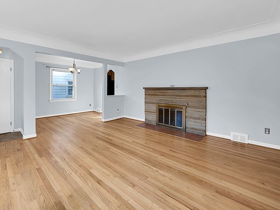 5th image of 201 N Kenwood Ave