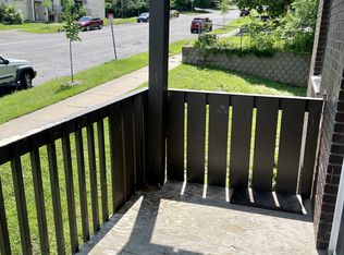 737 Hall Ave #G2, Saint Paul, MN 55107