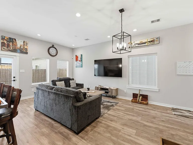 417 Stonework Landing Ln — Photo 8