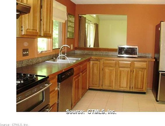 2nd image of 308 Ravenelle Rd