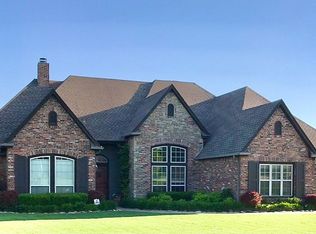4004 Eagle Crest Dr, Muskogee, OK 74401