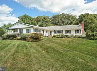 25101 Seneca View Ct, Gaithersburg, MD 20882