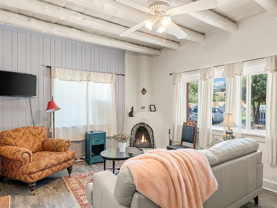 1st image of 142 W Berger St #3