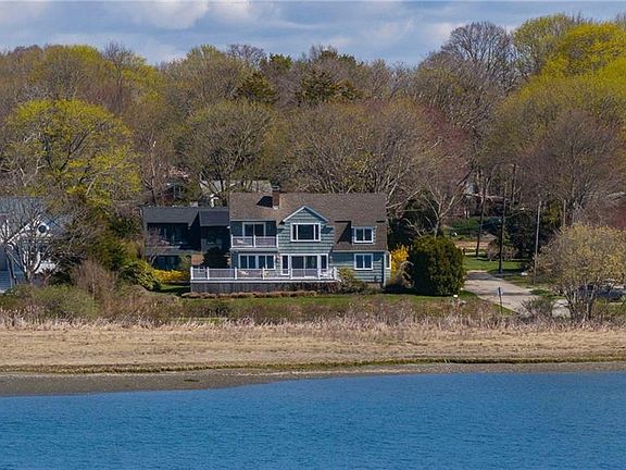 3rd image of 38 Pierce Ave