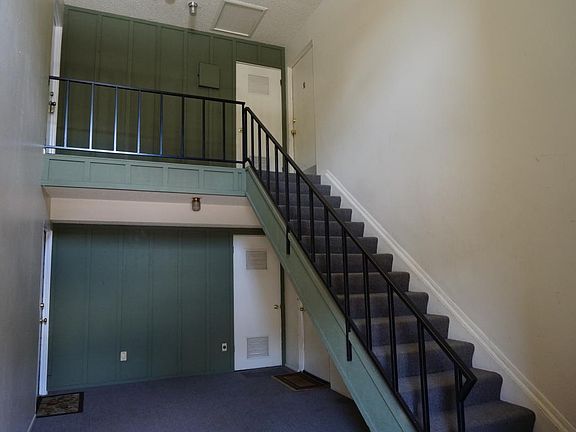 Entry Area for 4 Units