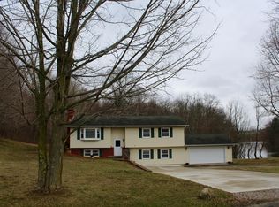 3081 Meadowbrook Dr NE, Lancaster, OH 43130