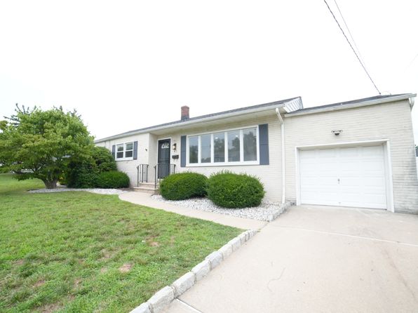 41 Herbert Ave