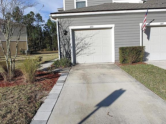 3rd image of 643 Servia Dr