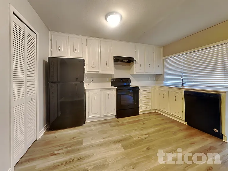 1201 Kingston Dr — Photo 5