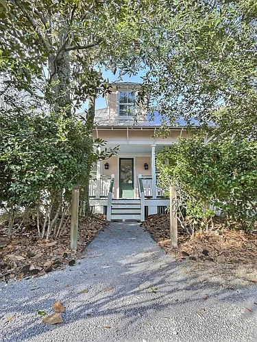 607 Cottage Square Ln Photo 1