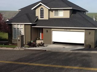 3850 Country Club Dr, Lewiston, ID 83501