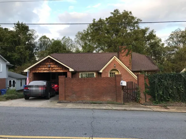 906 Trogdon St, North Wilkesboro, NC 28659