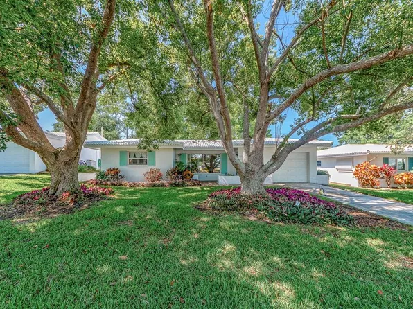 9034 141st St, Seminole, FL 33776