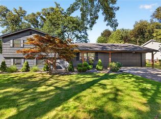 362 Hillview Dr, Rochester, NY 14622