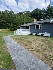 5th image of 407 South Rd