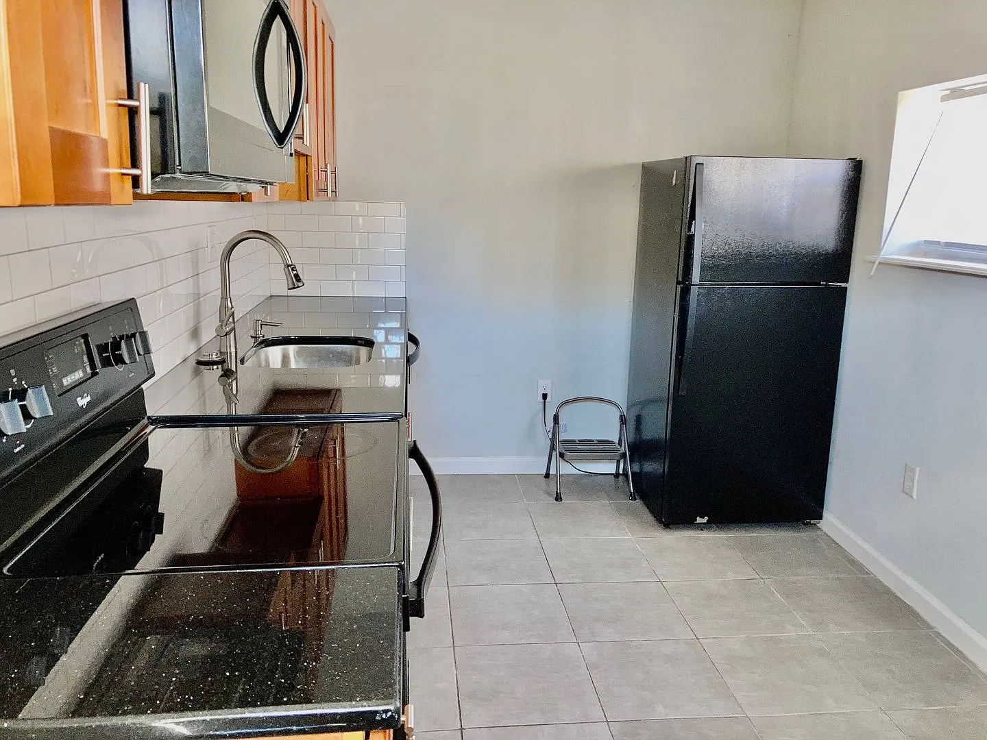 5301 Catharine Street — Photo 2