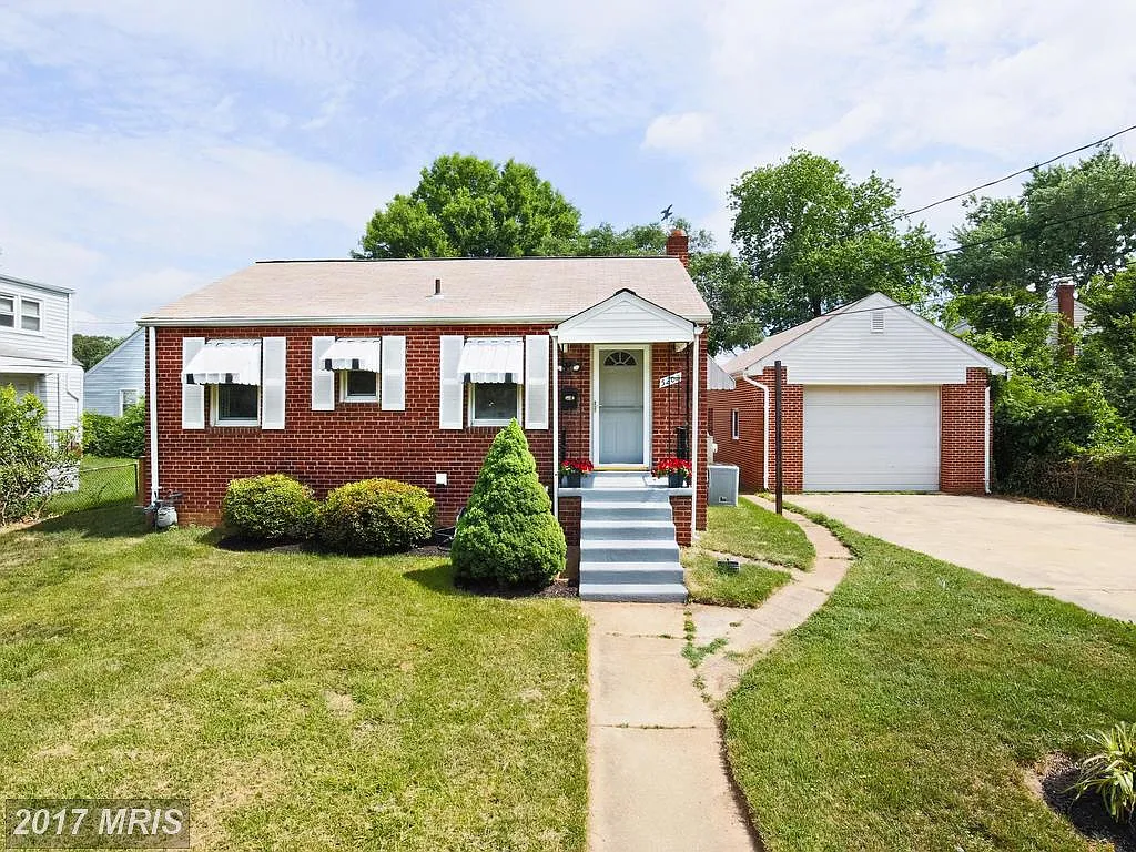 5202 Lackawanna St photo 1