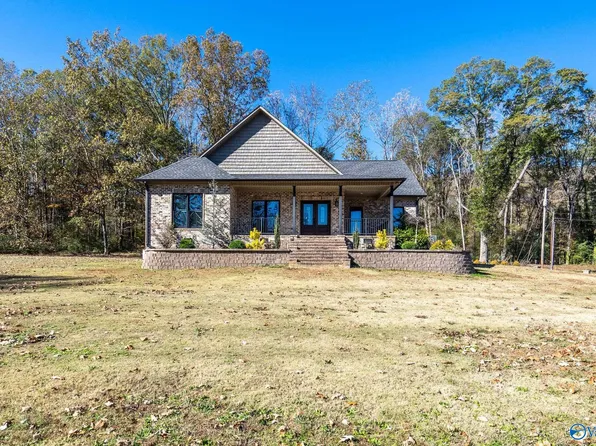 172 Lake Blvd, Scottsboro, AL 35769