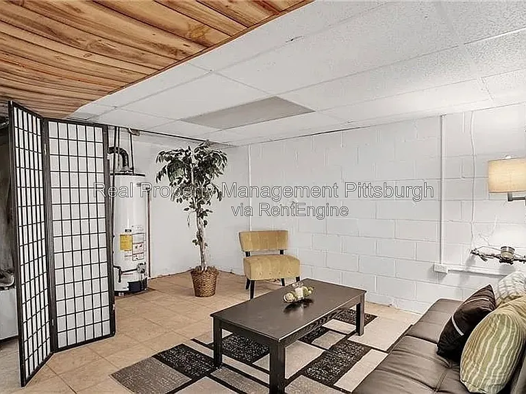 1307 Universal Rd — Photo 18