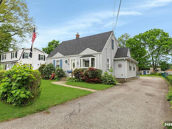 2nd image of 17 Butler Pl