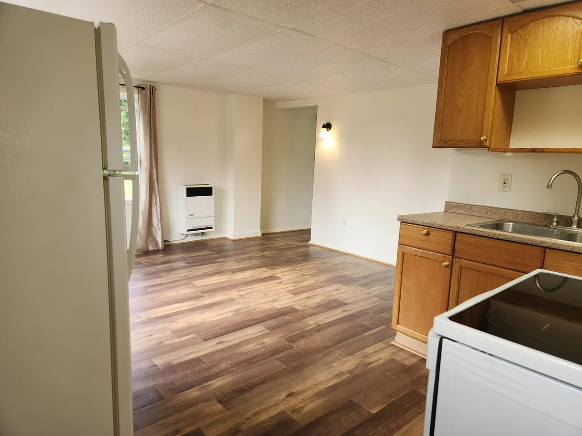 Unit Photo - 2840 Goodells Rd #1