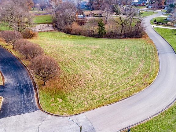 3rd image of Park Hills Dr