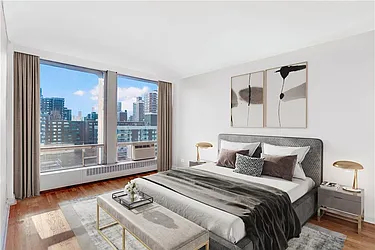 Rented by R New York