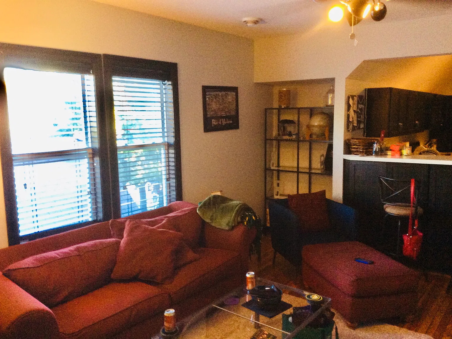 3 bed, 1200 sqft, $1,990 — Photo 3