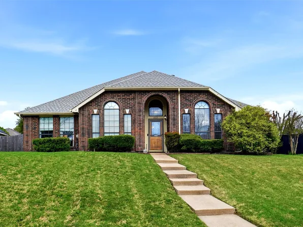 833 Windy Meadow Cir, Desoto, TX 75115
