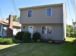 1857 E 296th St, Wickliffe, OH